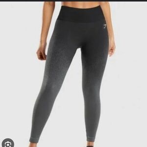 Gymshark ADAPT OMBRE SEAMLESS LEGGINGS Black/Gray Size Large Like New Condition